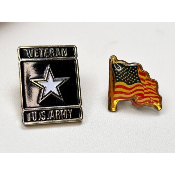 U.S. Army Veteran Star Pin & American Flag Lapel Pin Set With Box - Picture 2 of 4